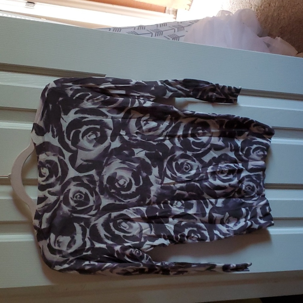 Banana Republic size S roseprint 100% cotton sweater - Picture 2 of 4